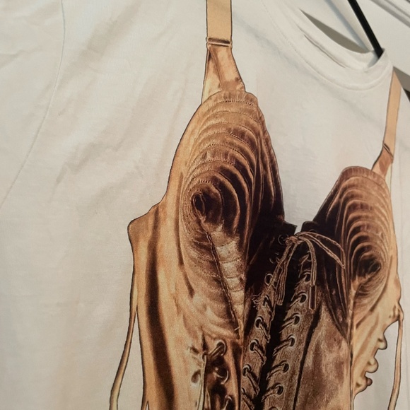 MADONNA & JEAN PAUL GAULTIER BLONDE AMBITION T SHIRT!!! - Picture 2 of 11